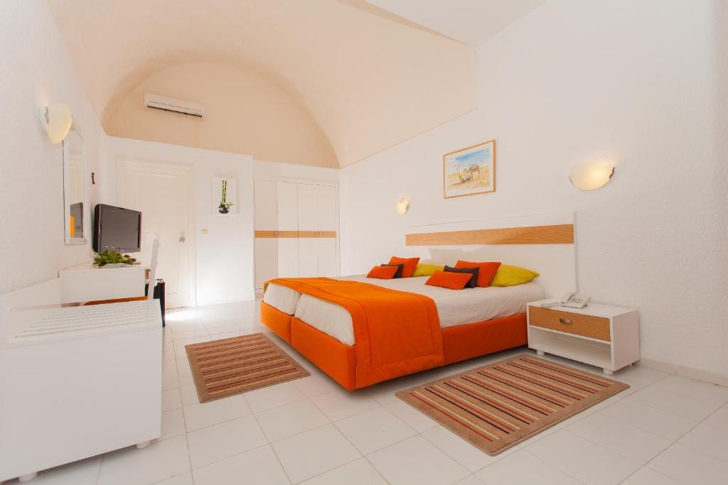 هتل ال مرادی کلاب کانتاوی